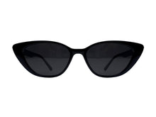 Load image into Gallery viewer, Evie in Gloss Black
