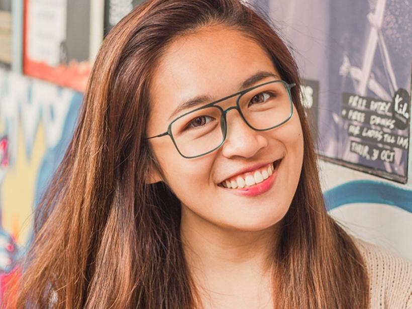 Load image into Gallery viewer, Debbie in Matte Black
