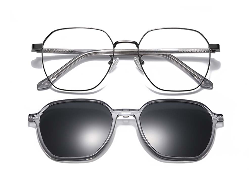 Lynna in Gunmetal